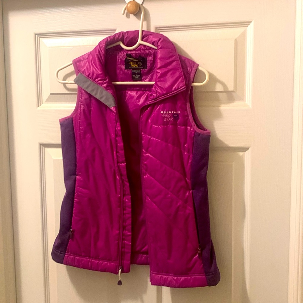 Mountain Hardwear - women’s XS quilted vest